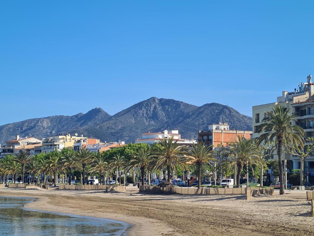 Acogedor Apartamento Vistas Al Mar Roses Extérieur photo